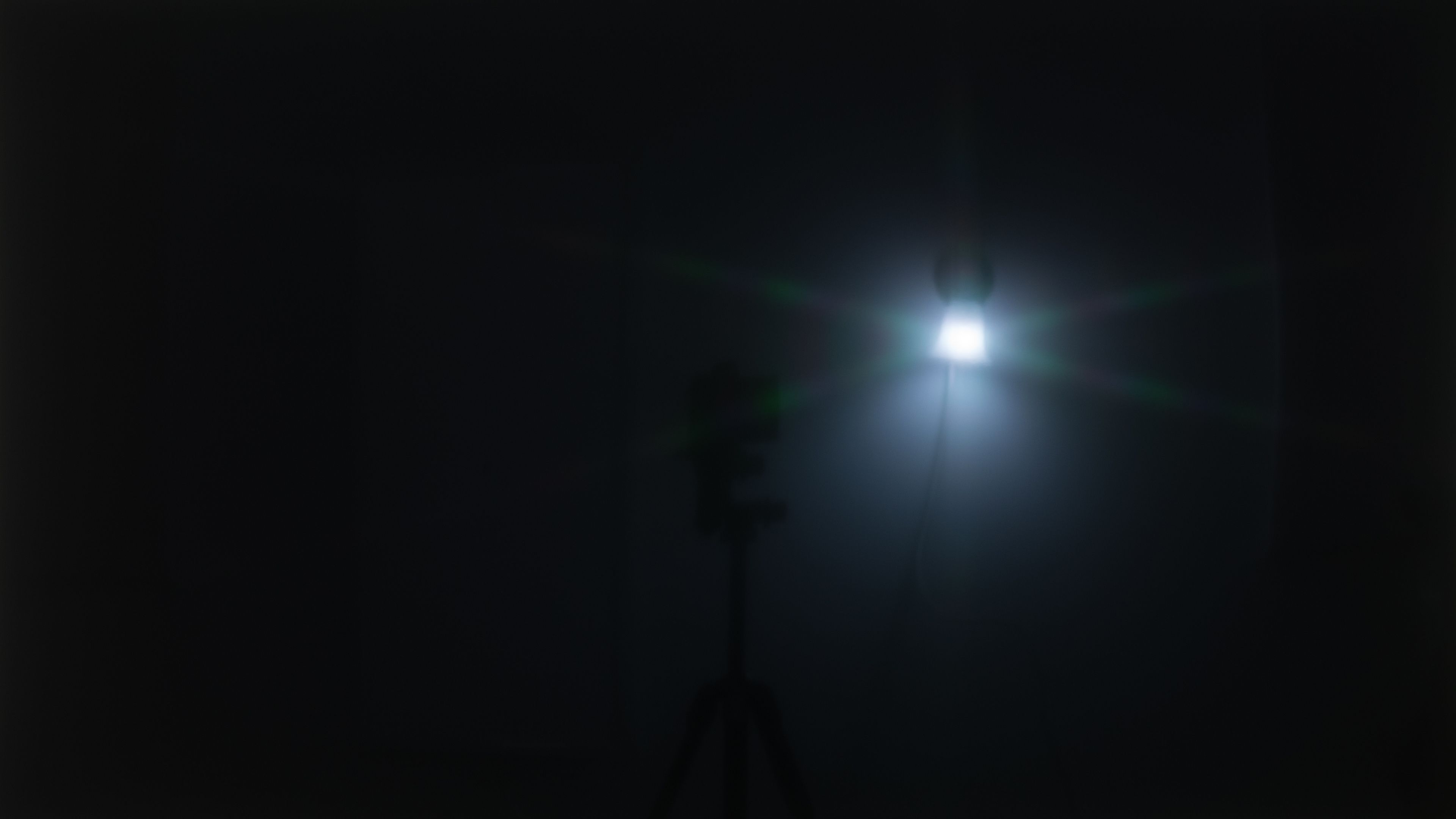 رفلکس نور در تلویزیون ال جی SK9000