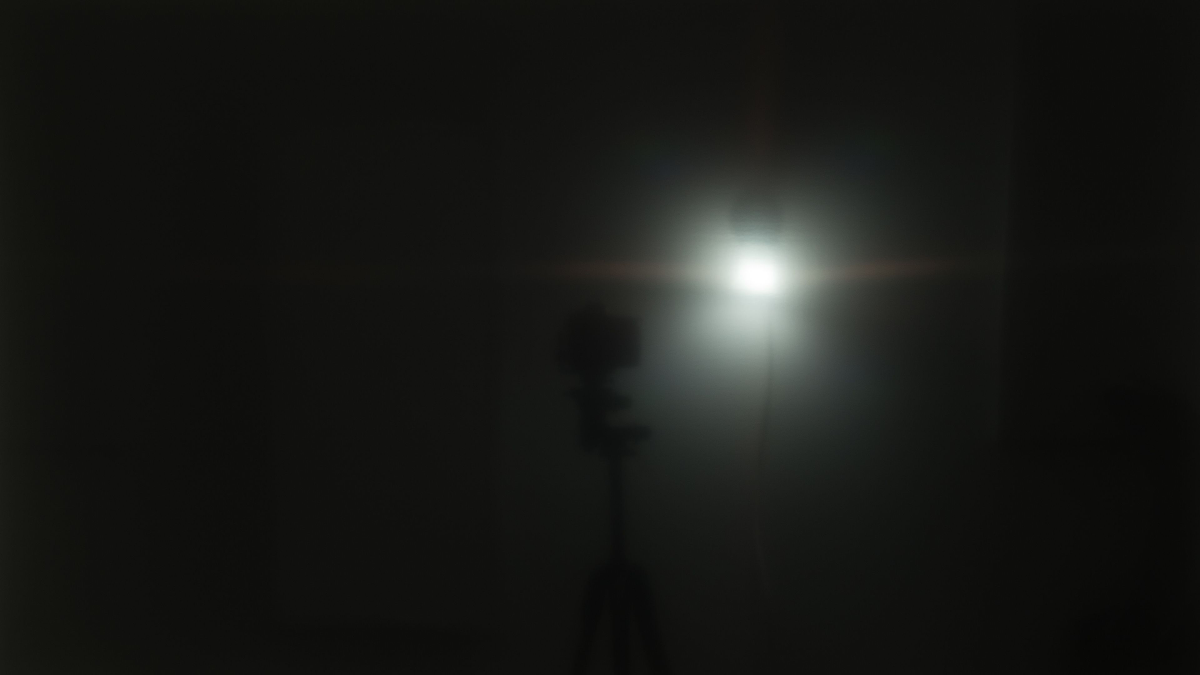 رفلکس نور در تلویزیون سامسونگ NU7100