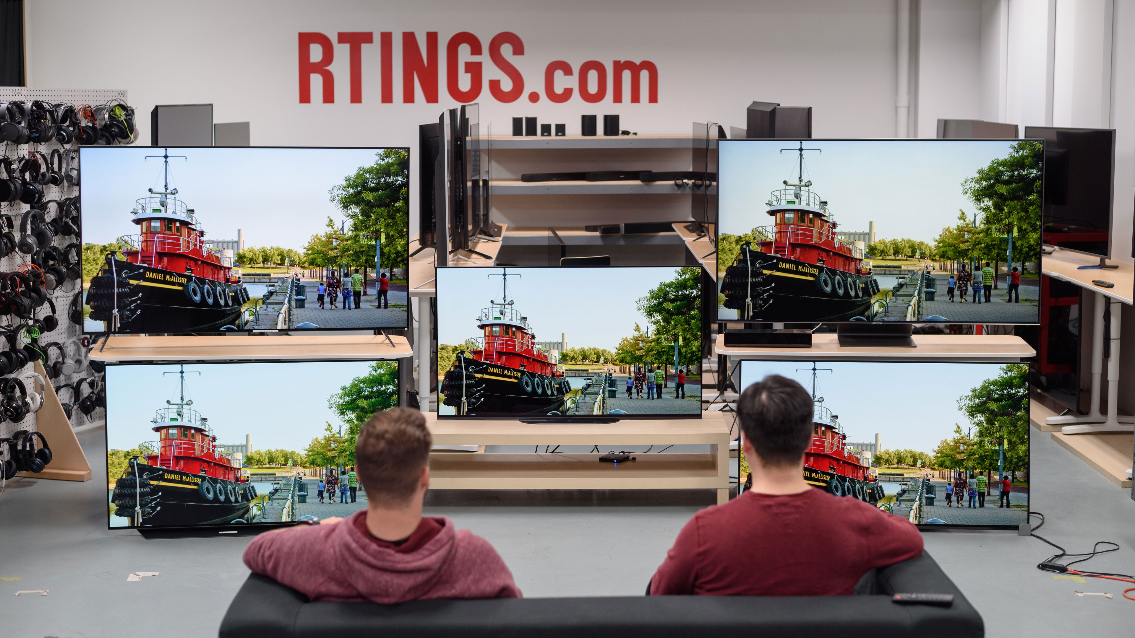 قیمت و خرید تلویزیون A9G در سایز های 55 اینچ، 65 اینچ و 77 اینچ