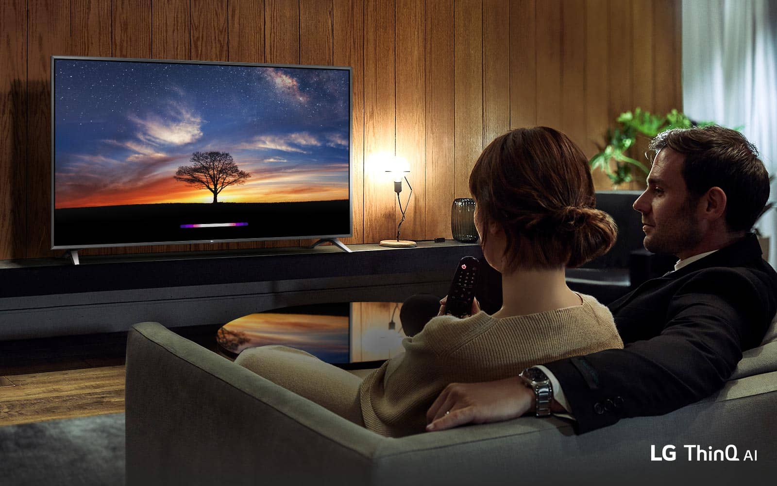 تلویزیون هوشمند ال جی 49UM7490 با سیستم عامل WebOs