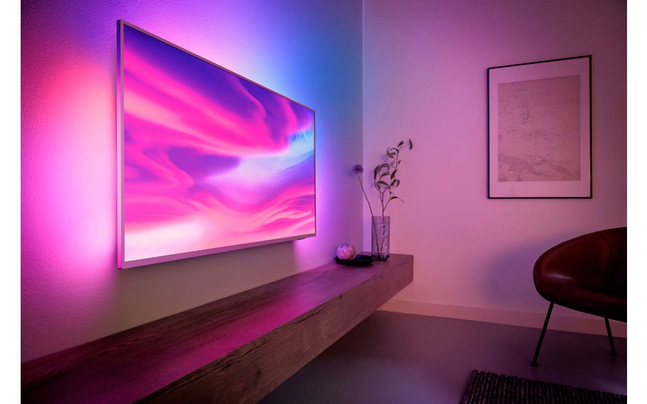 تلویزیون فیلیپس 55PUS7304 مجهز به فناوری Ambilight و پخش نور در اطراف قاب