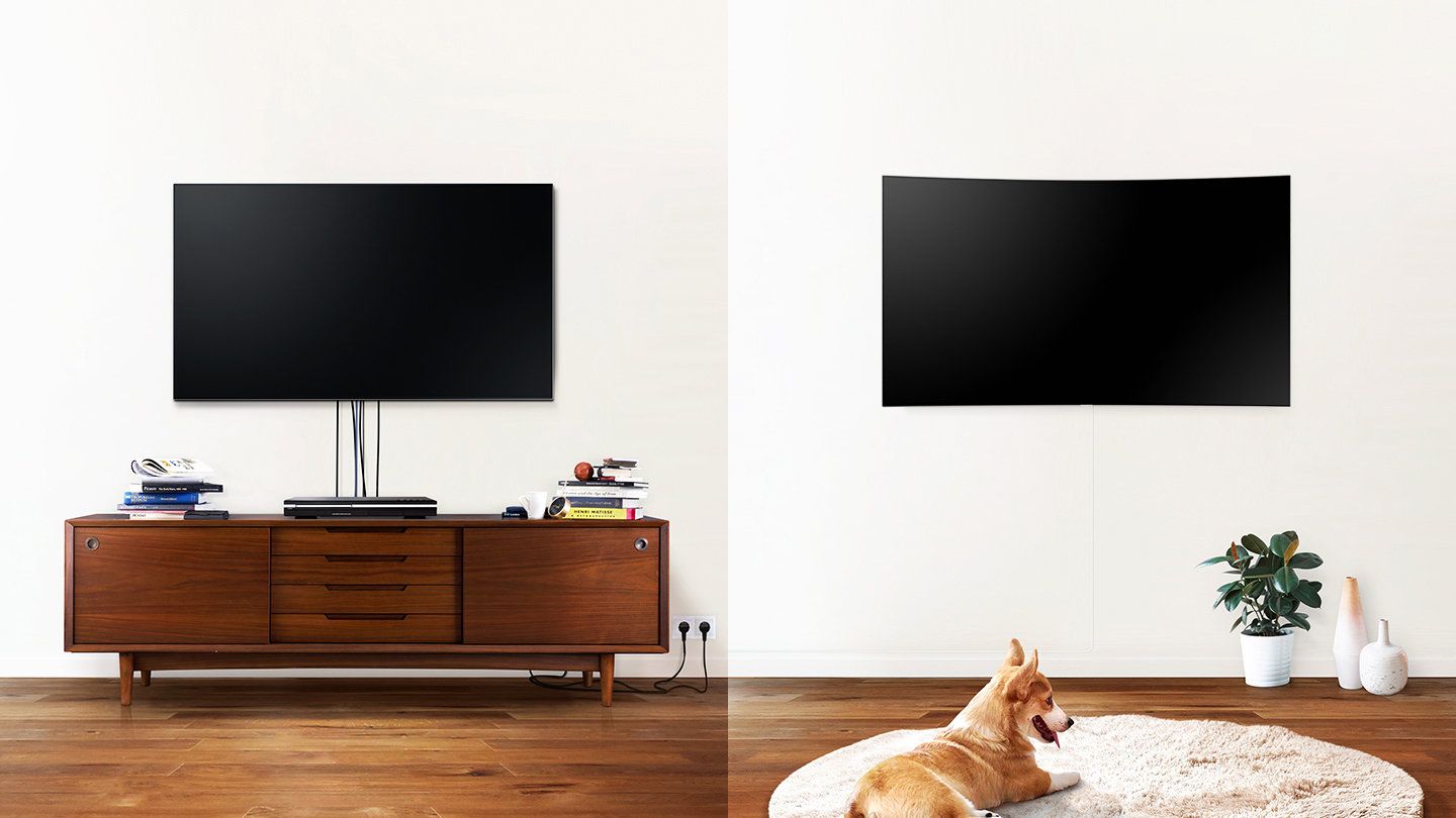 تلویزیون سامسونگ Q8C همه کابل ها را تبدیل به یه کابل نوری باریک میکند به این ترتیب از شلوغی کابلها جلوگیری میکند