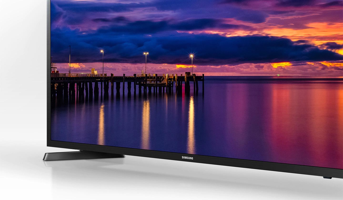 طراحی تلویزیون 32 اینچ سامسونگ N5003 خوب است