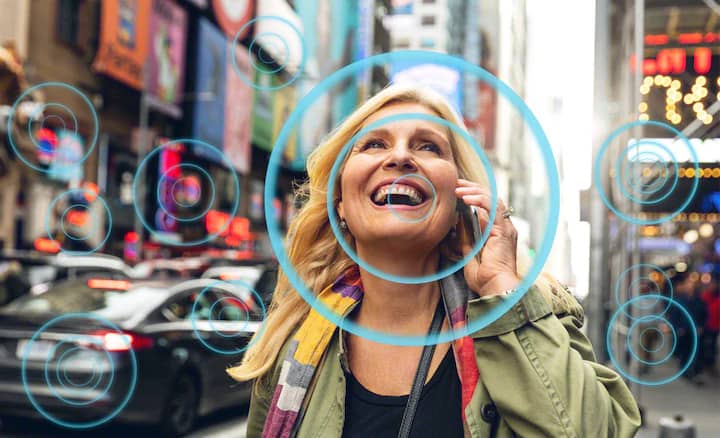 افزایش وضوح صدای دیالوگ ها در تلویزیون 55X90J با فناوری Voice Zoom 2